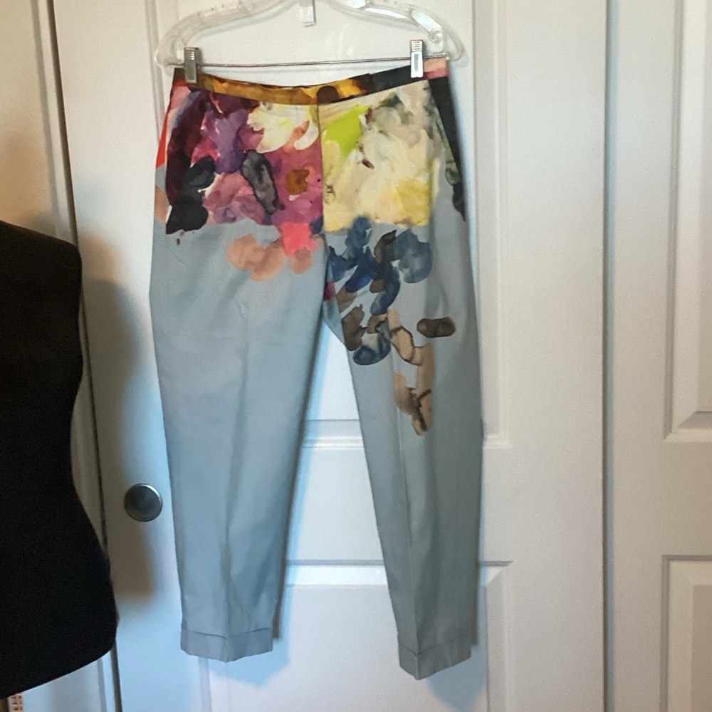 Mwtradamo Floral Accent Light Blue Capri Trousers 42 (Italy)